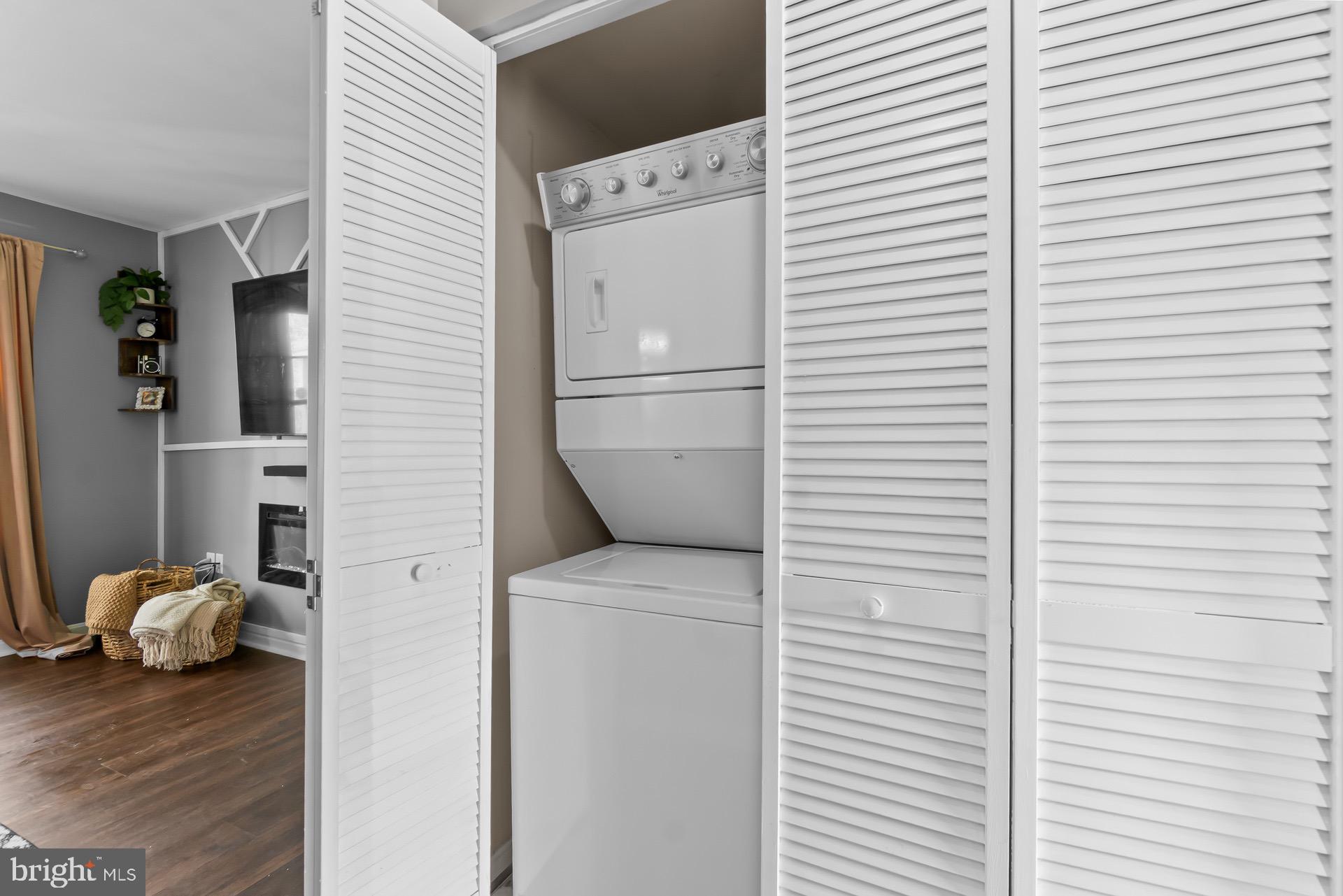 ENFIELD CHASE - Residential