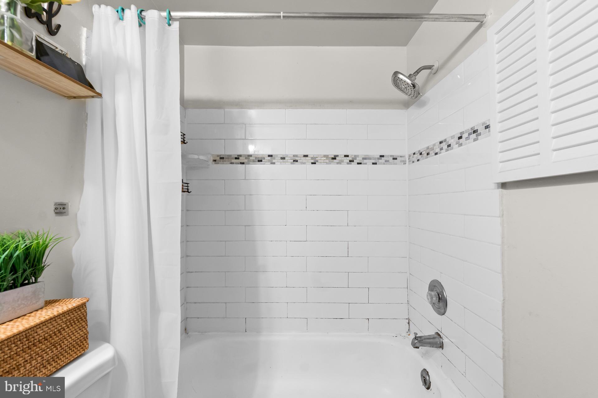 ENFIELD CHASE - Residential