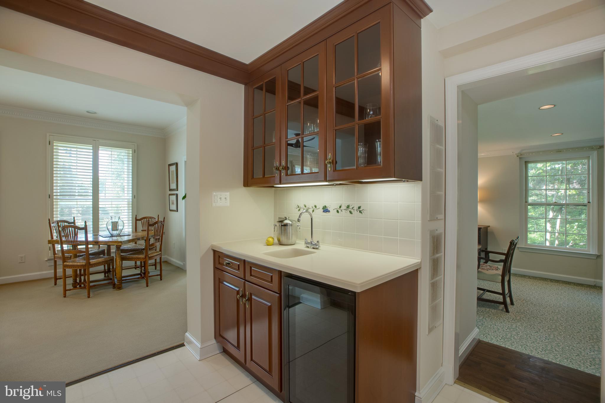 COUNTRY CLUB - Residential