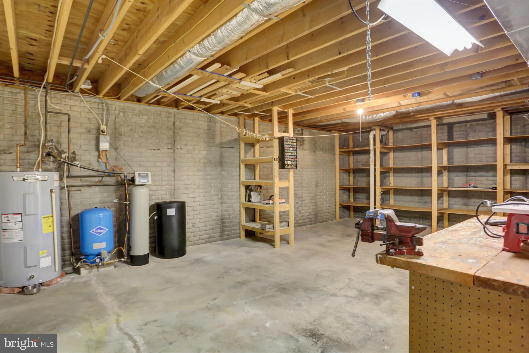 MARLOWE WOODS - Residential