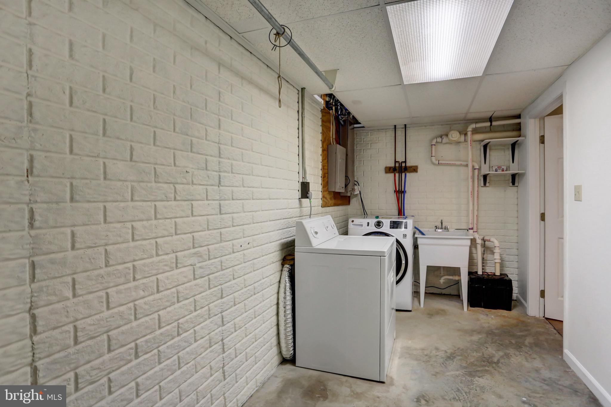 MARLOWE WOODS - Residential