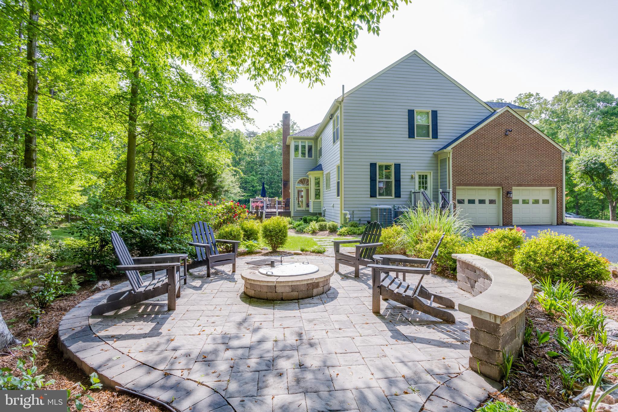 CLIFTON AT WOLF RUN - Residential