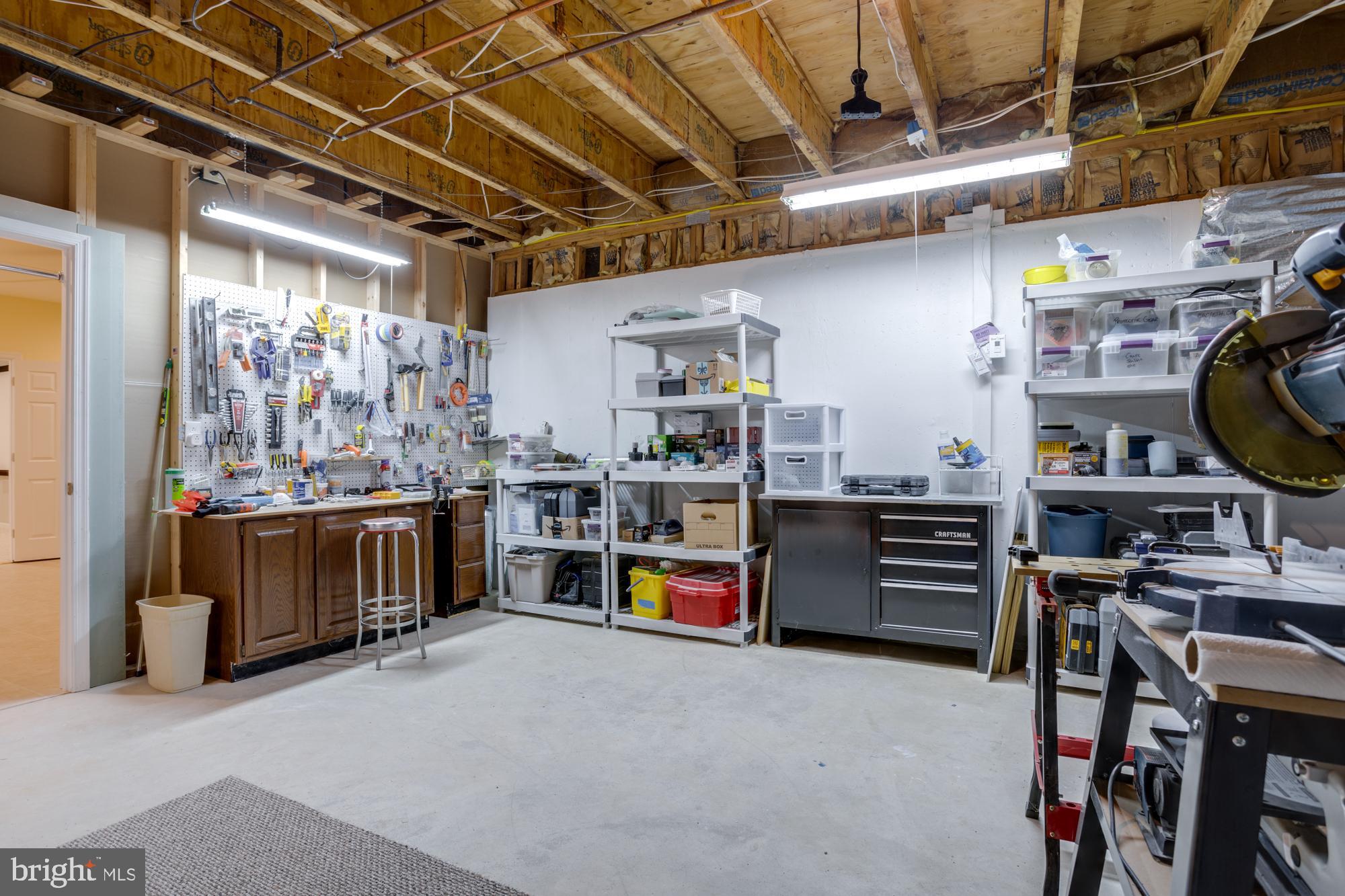 CLIFTON AT WOLF RUN - Residential