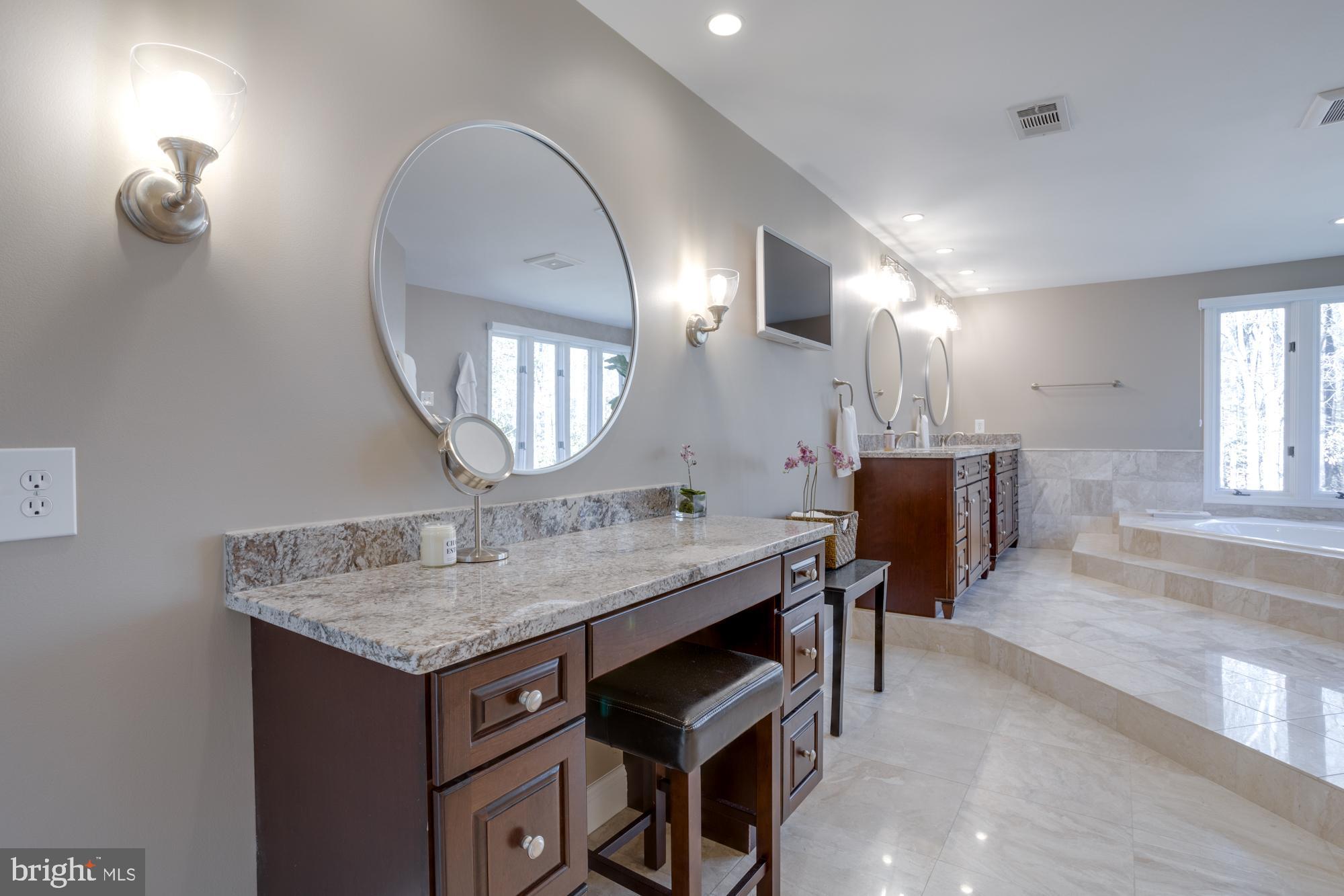 CLIFTON AT WOLF RUN - Residential