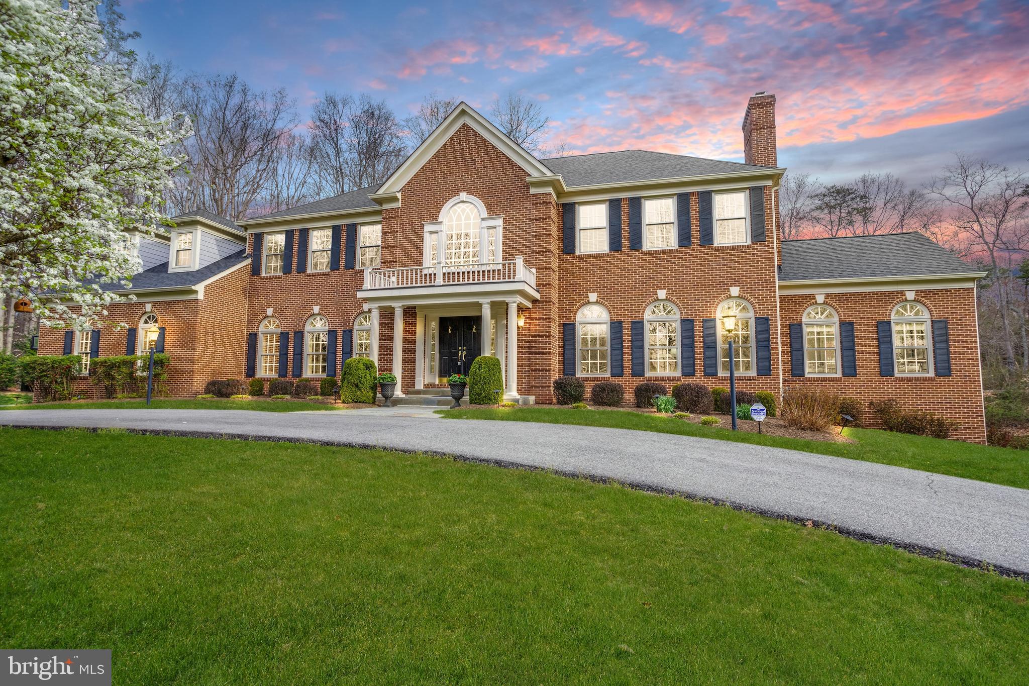 CLIFTON AT WOLF RUN - Residential