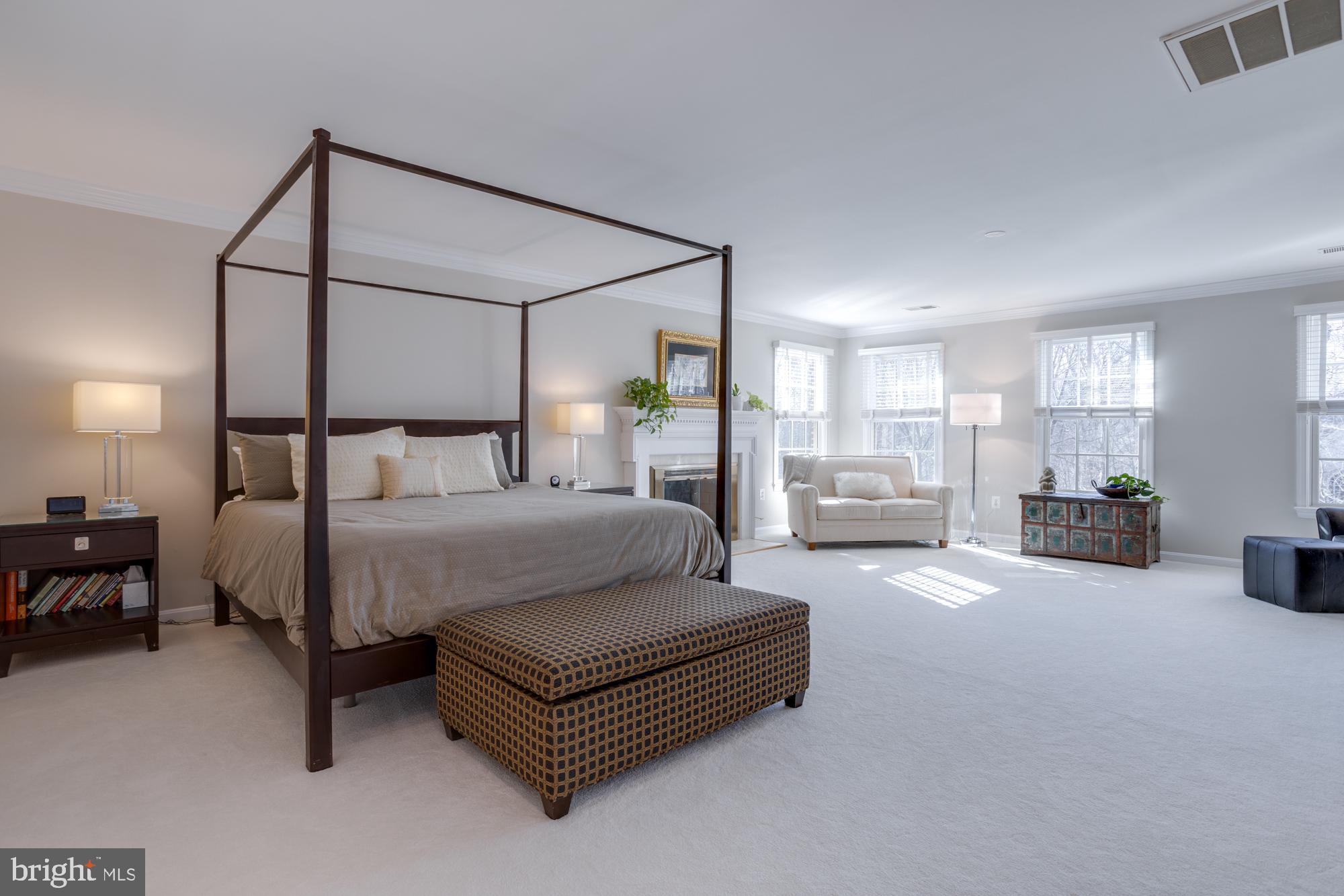 CLIFTON AT WOLF RUN - Residential