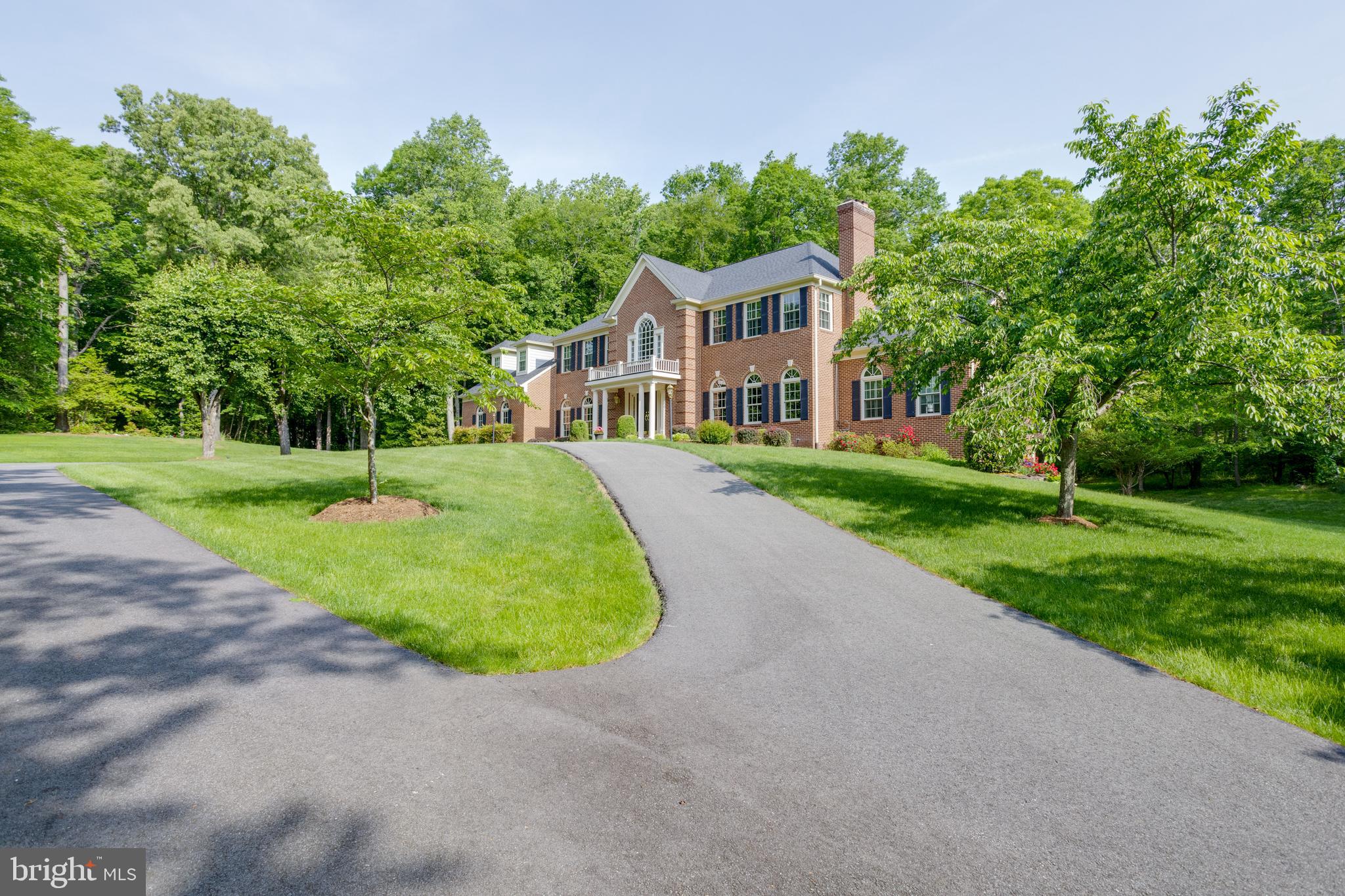 CLIFTON AT WOLF RUN - Residential