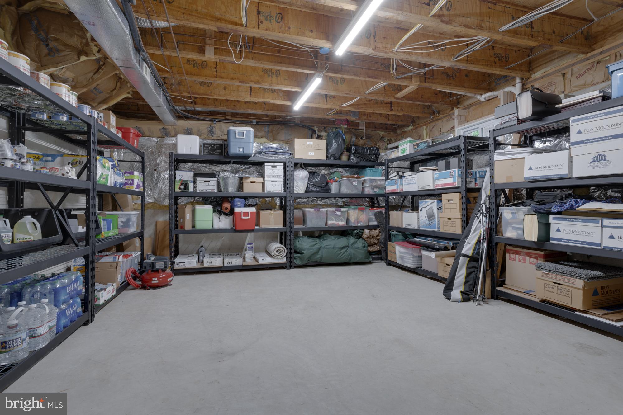 CLIFTON AT WOLF RUN - Residential