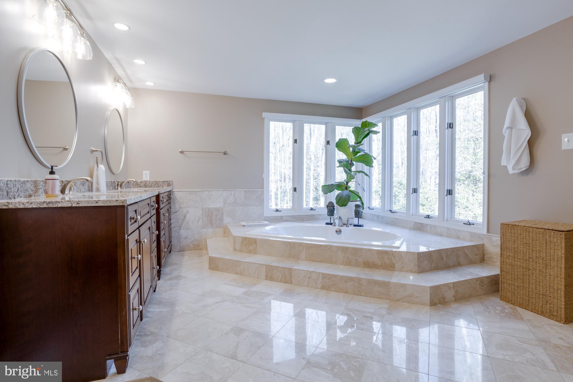 CLIFTON AT WOLF RUN - Residential