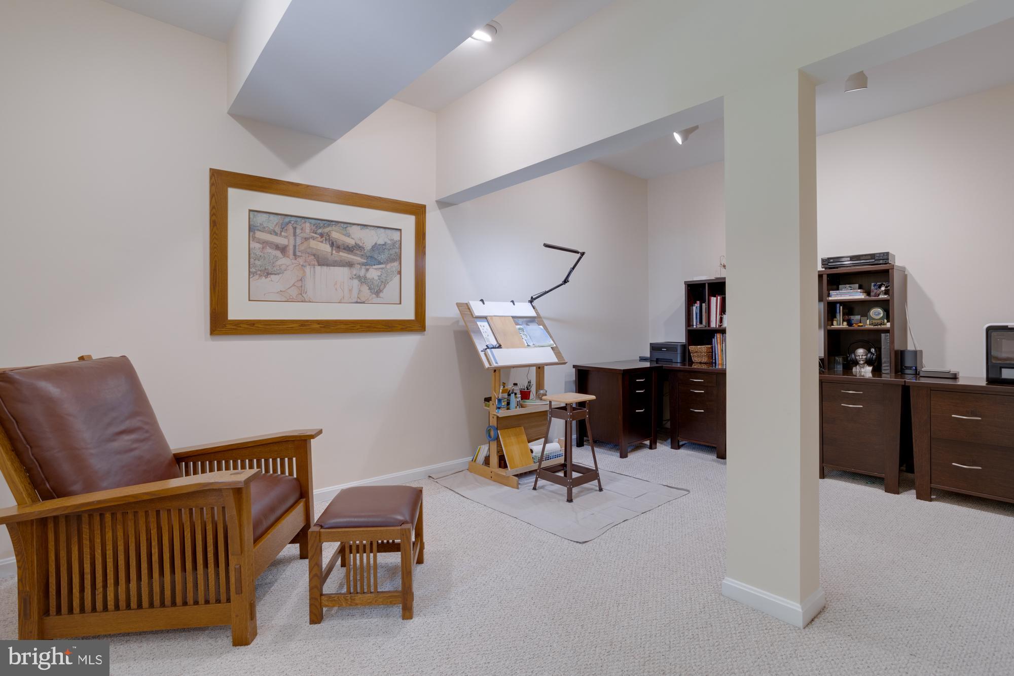 CLIFTON AT WOLF RUN - Residential