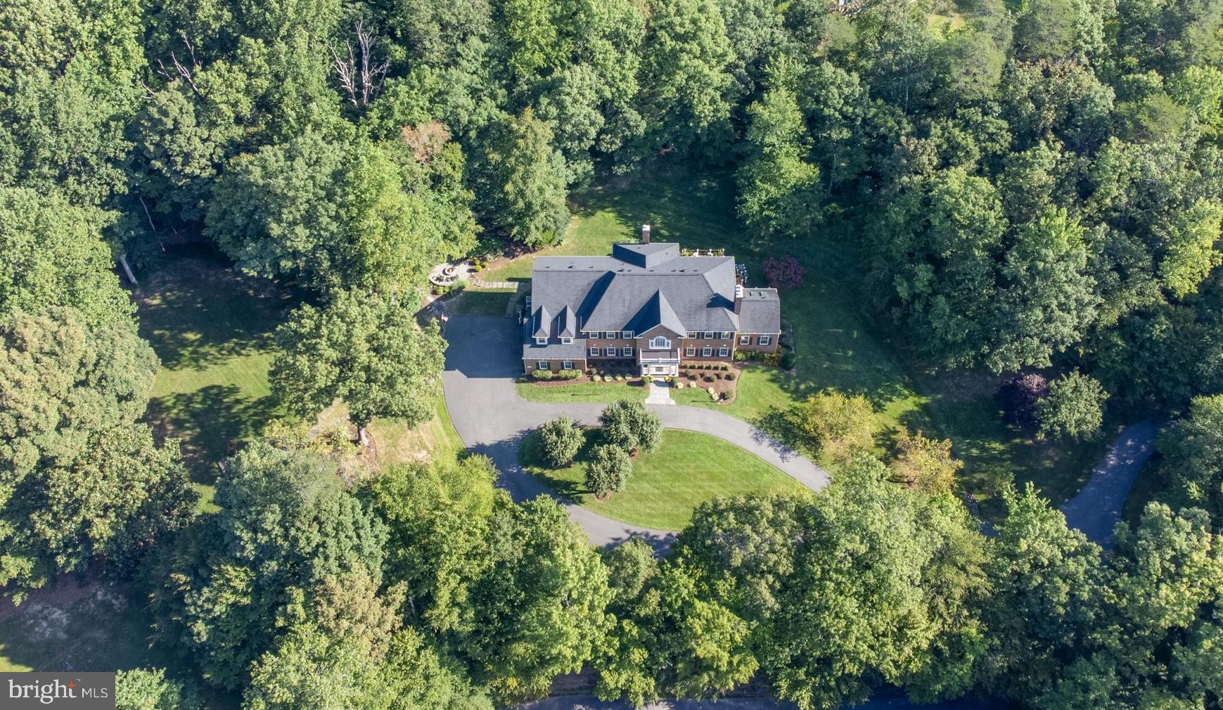 CLIFTON AT WOLF RUN - Residential