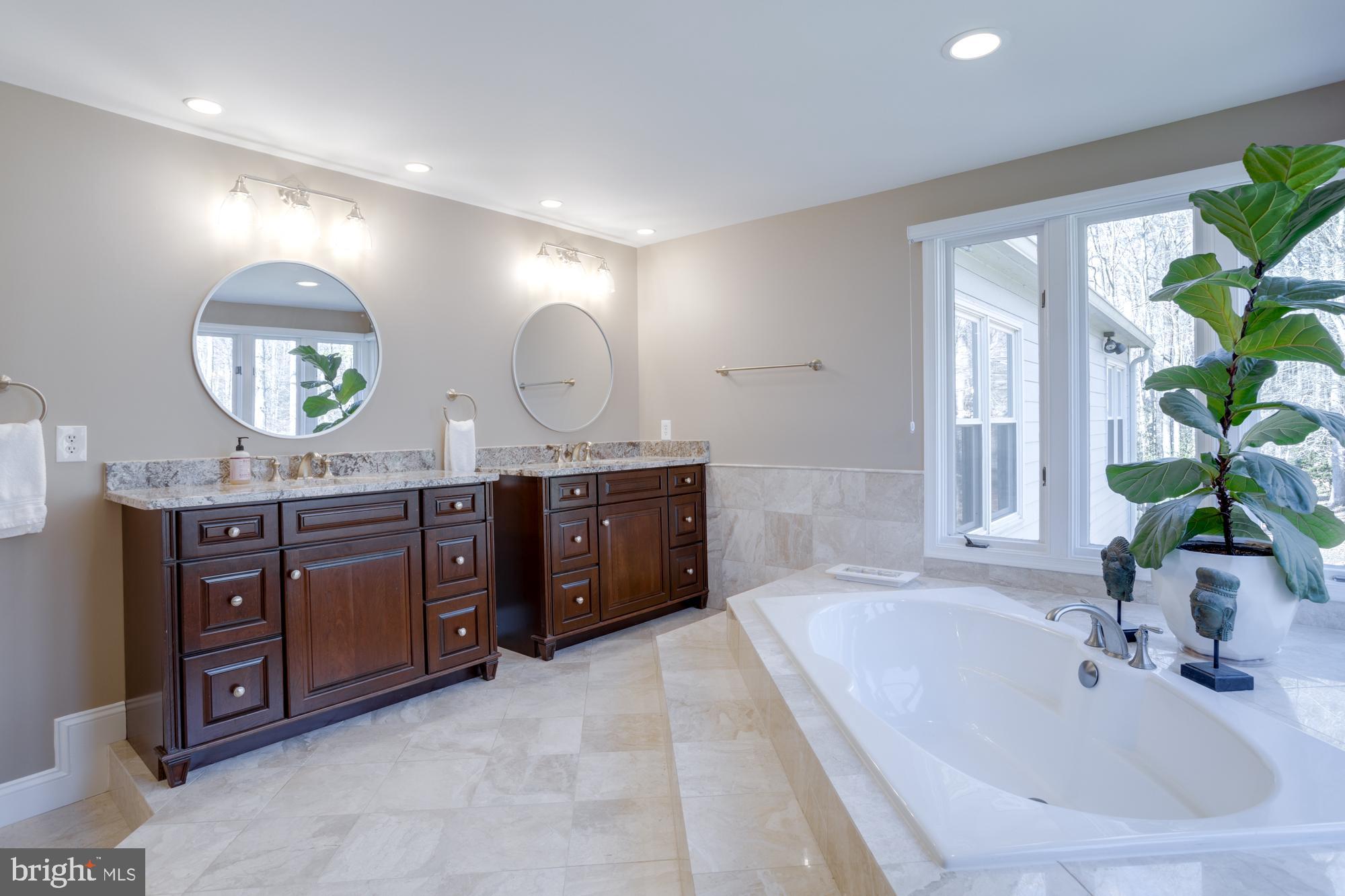 CLIFTON AT WOLF RUN - Residential