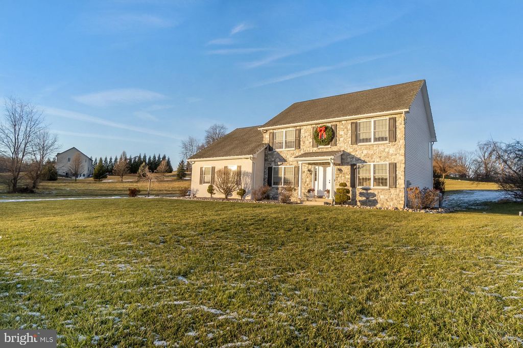 Photo of 33 Starseed Drive, BANGOR, PA 18013 (MLS # PANH2009068)