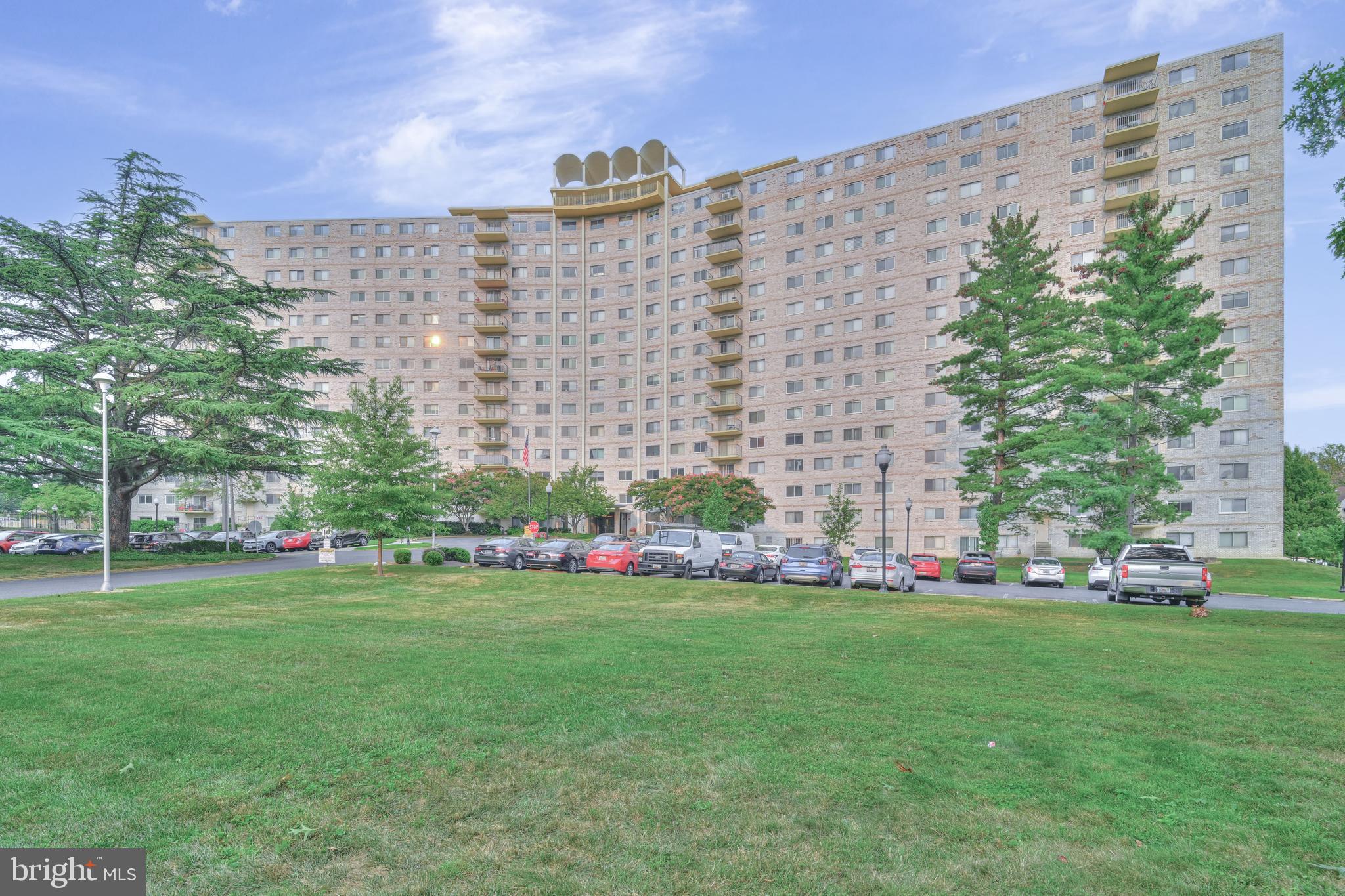 UNIVERSITY TOWERS CODM - Residential