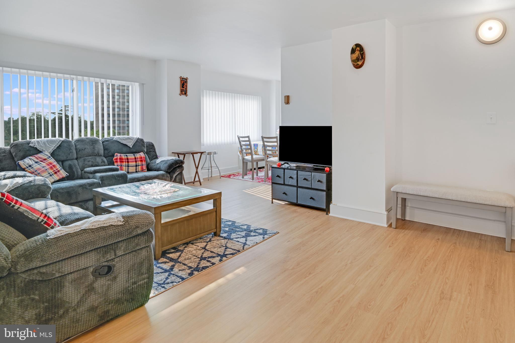 UNIVERSITY TOWERS CODM - Residential