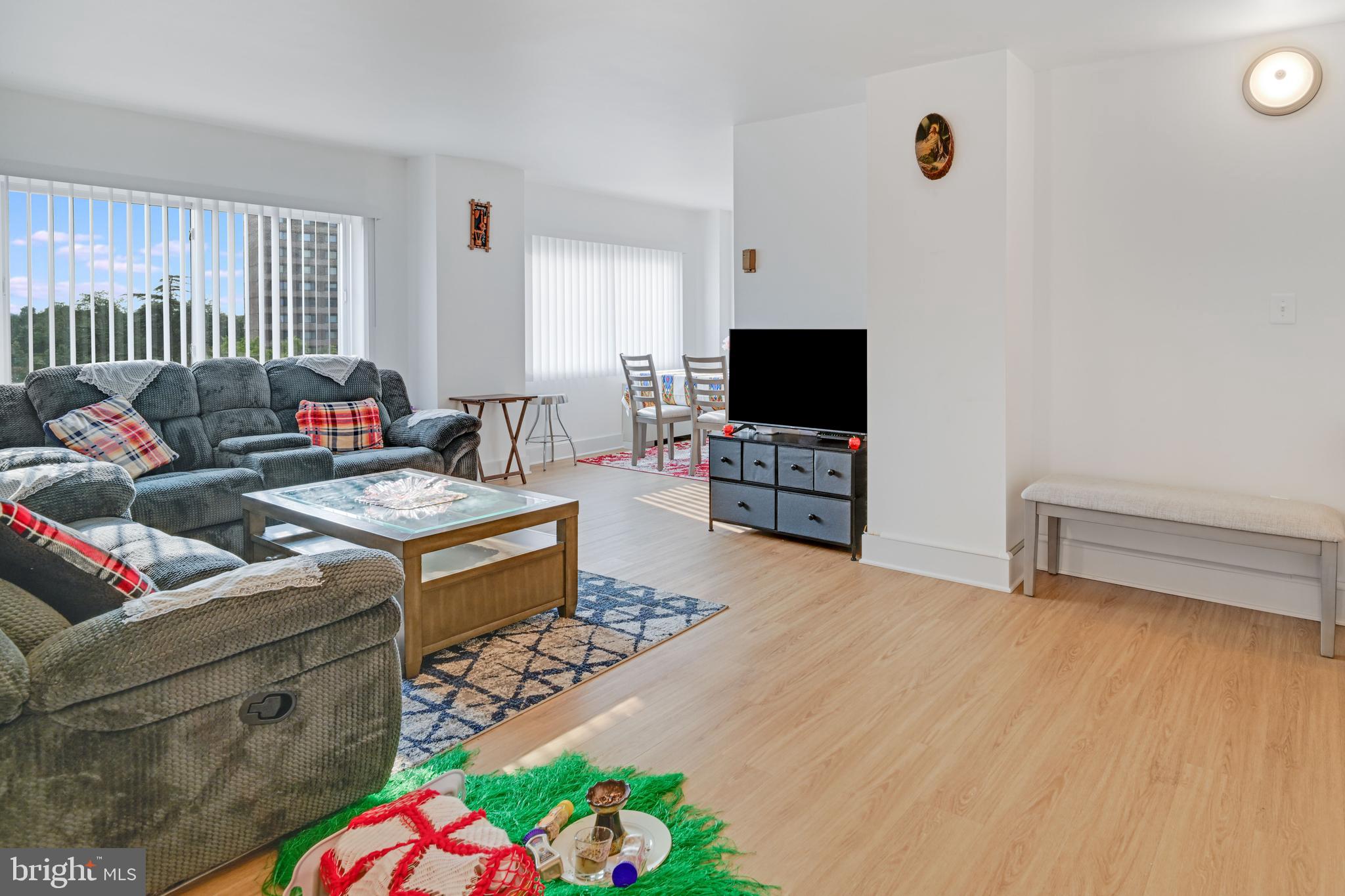 UNIVERSITY TOWERS CODM - Residential