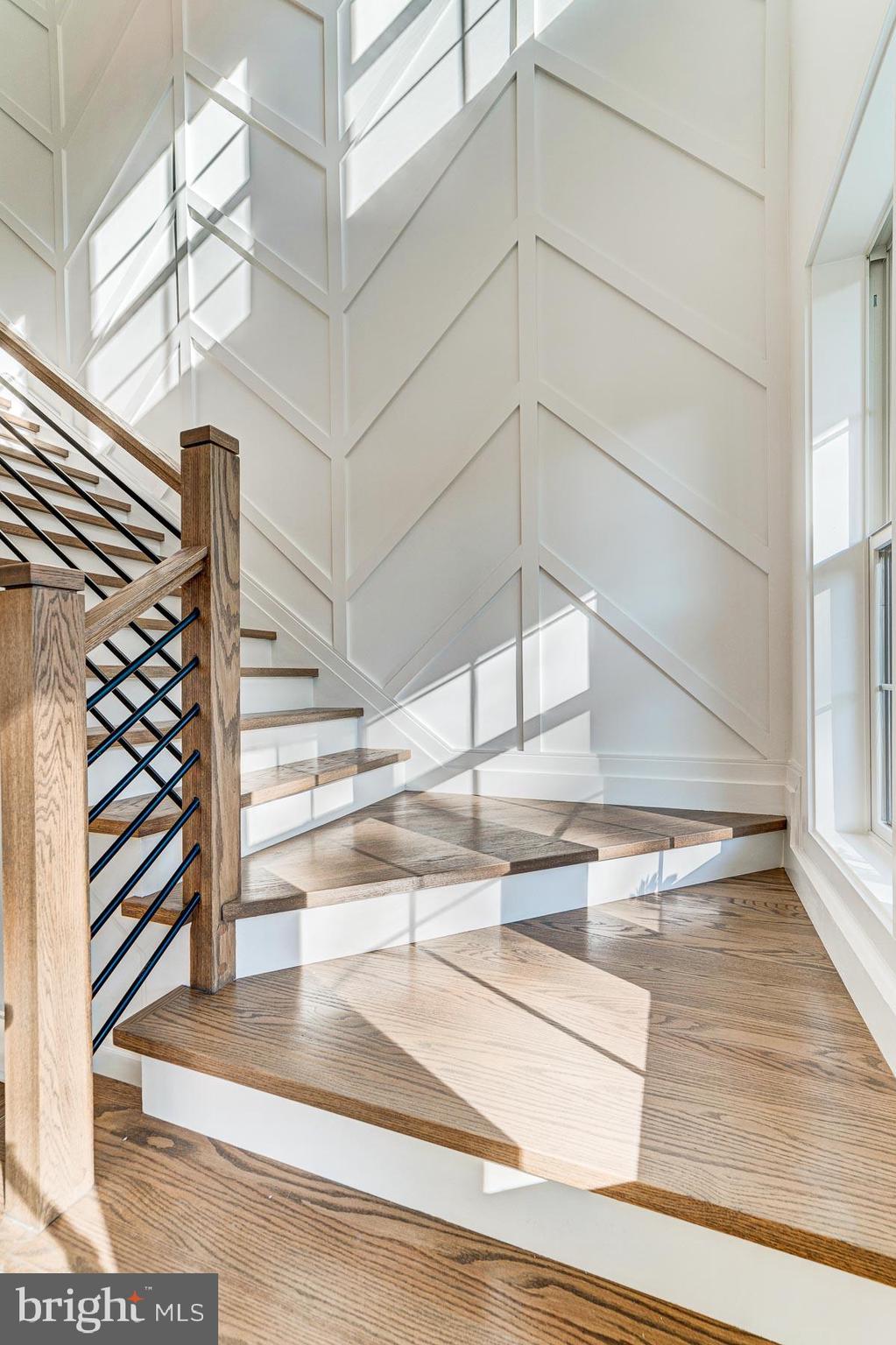 VIENNA WOODS - Residential