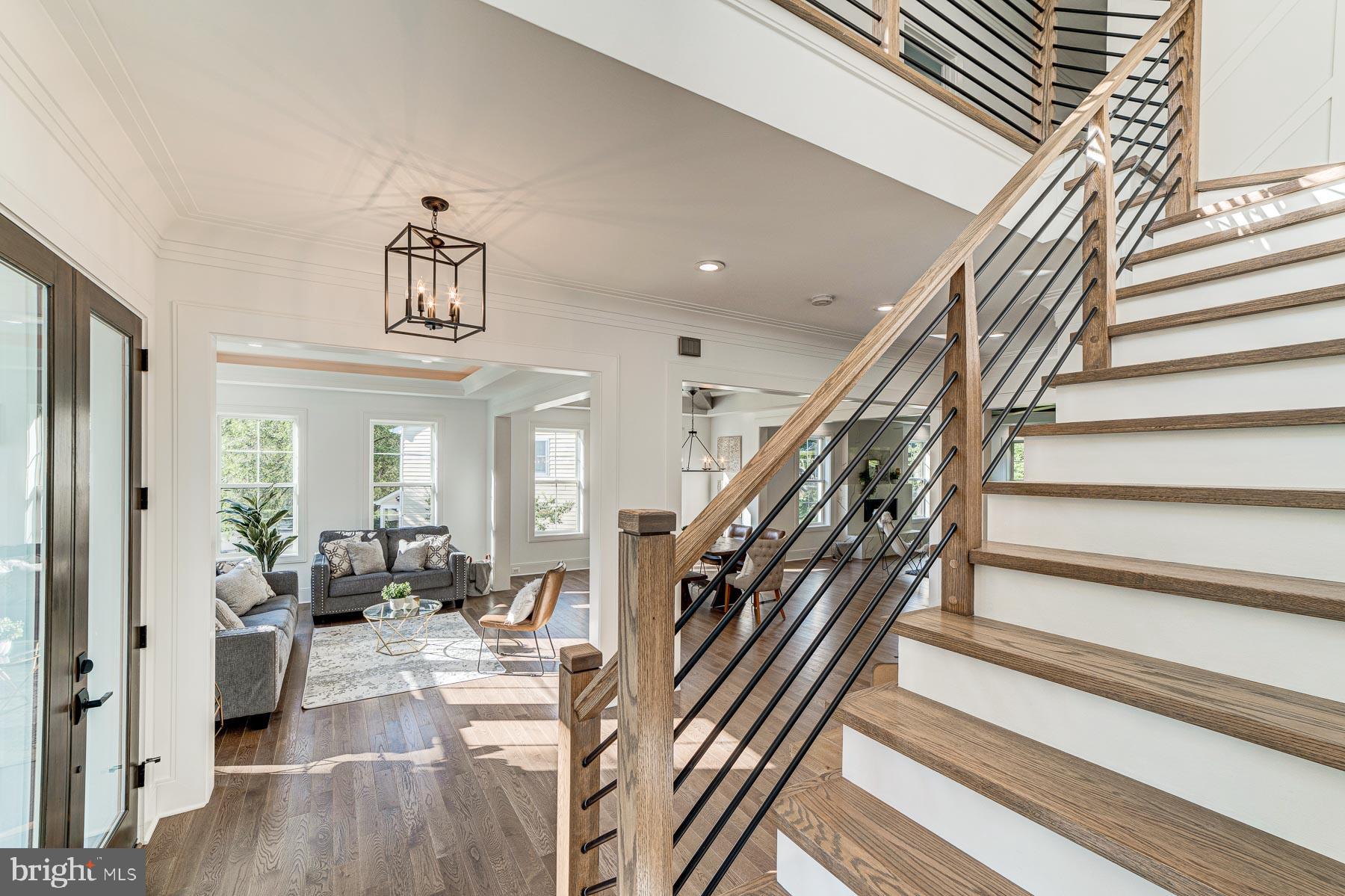 VIENNA WOODS - Residential