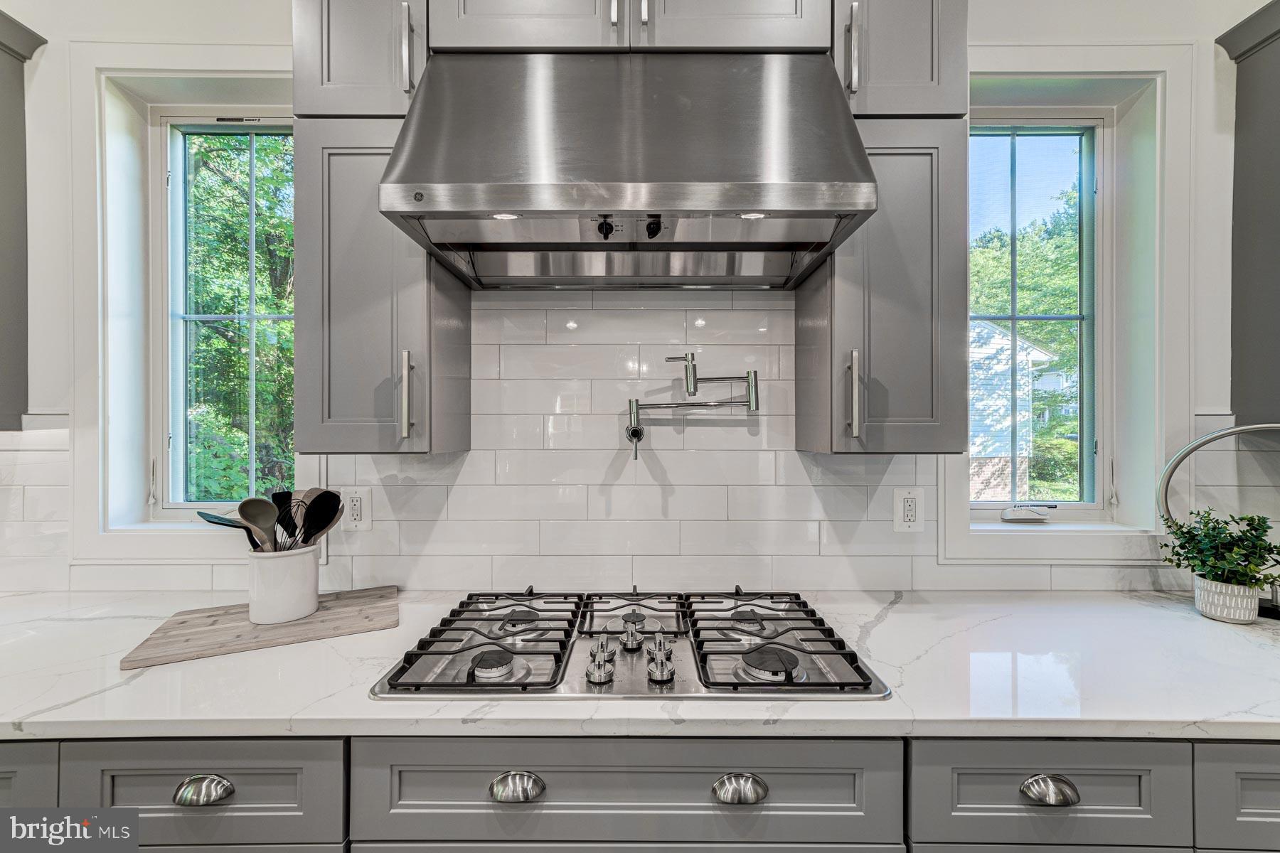 VIENNA WOODS - Residential