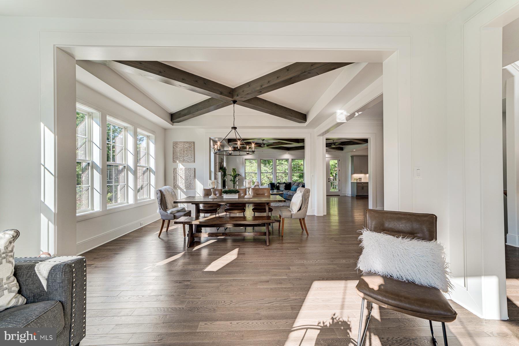 VIENNA WOODS - Residential