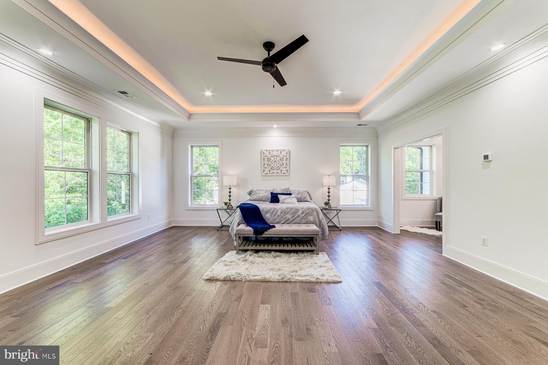 VIENNA WOODS - Residential