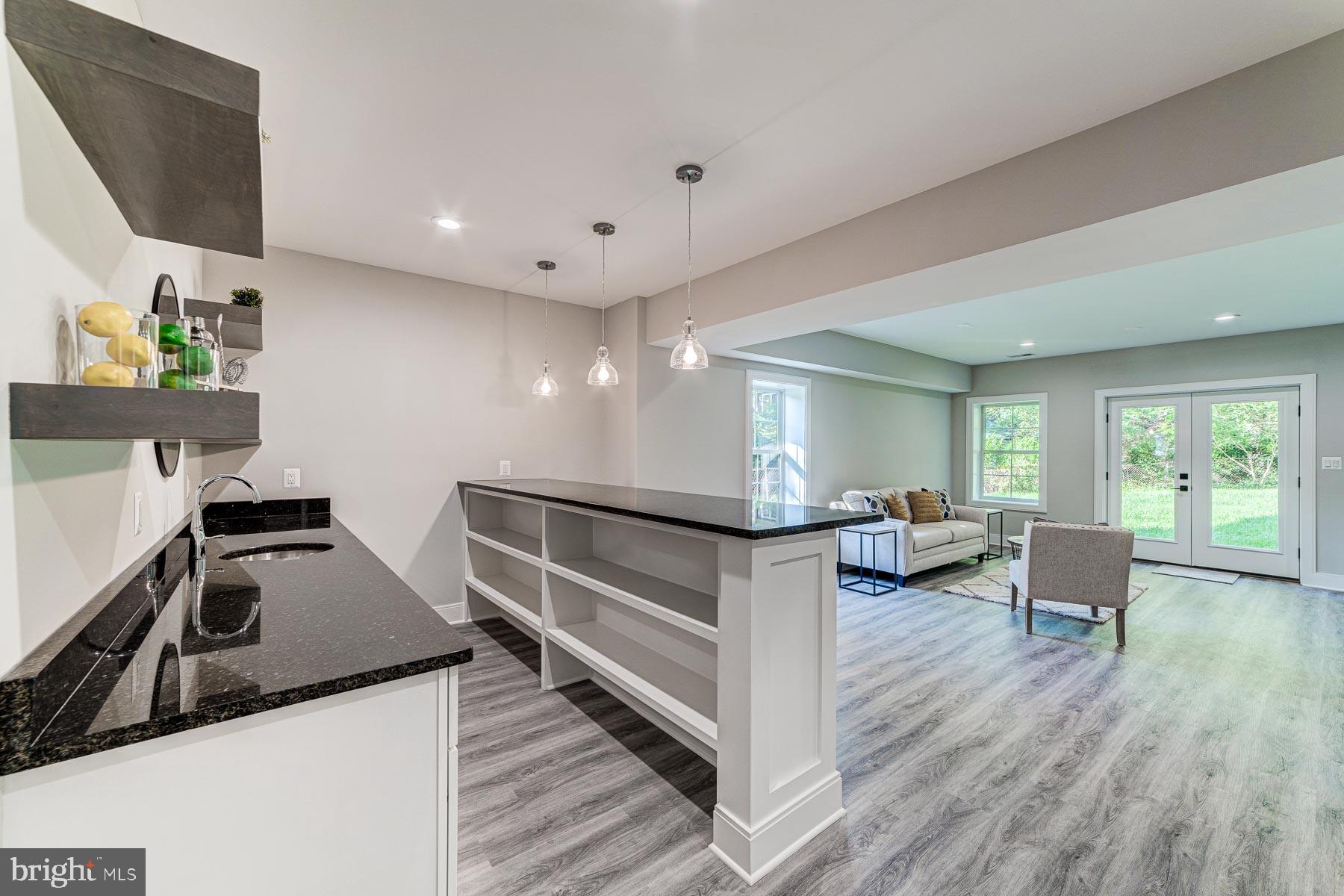 VIENNA WOODS - Residential