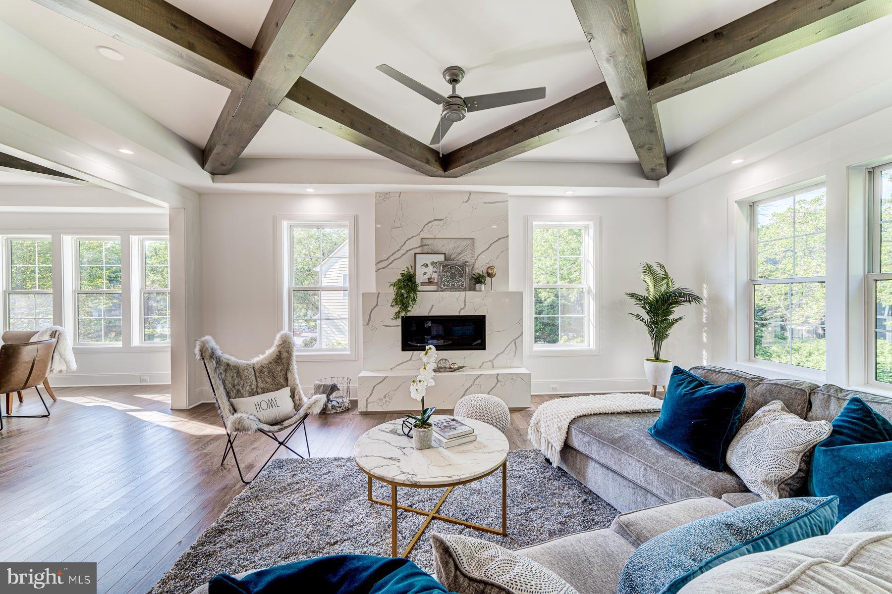 VIENNA WOODS - Residential