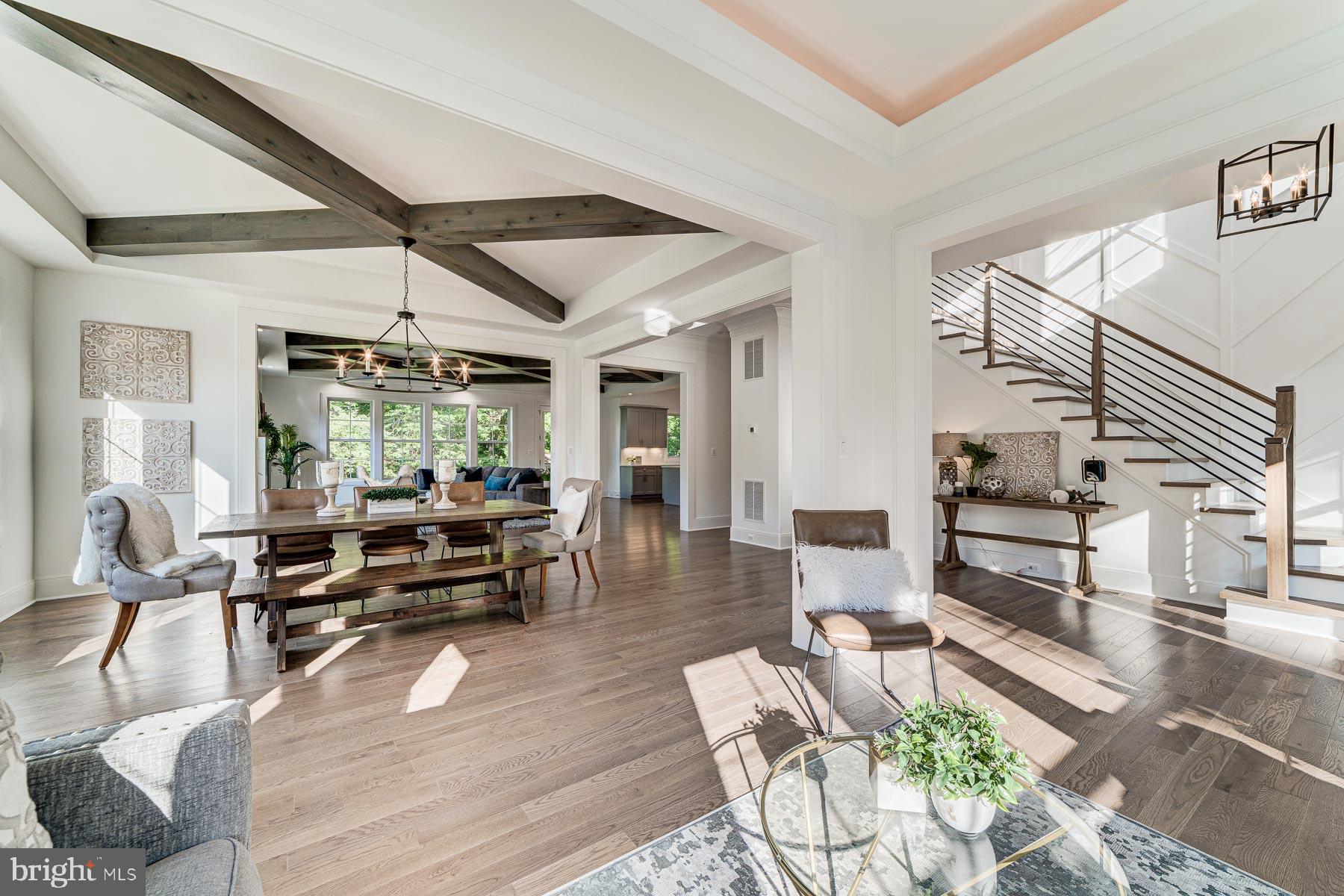 VIENNA WOODS - Residential