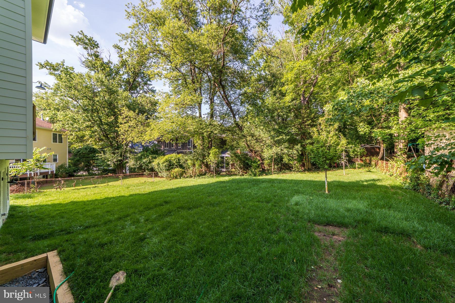 VIENNA WOODS - Residential