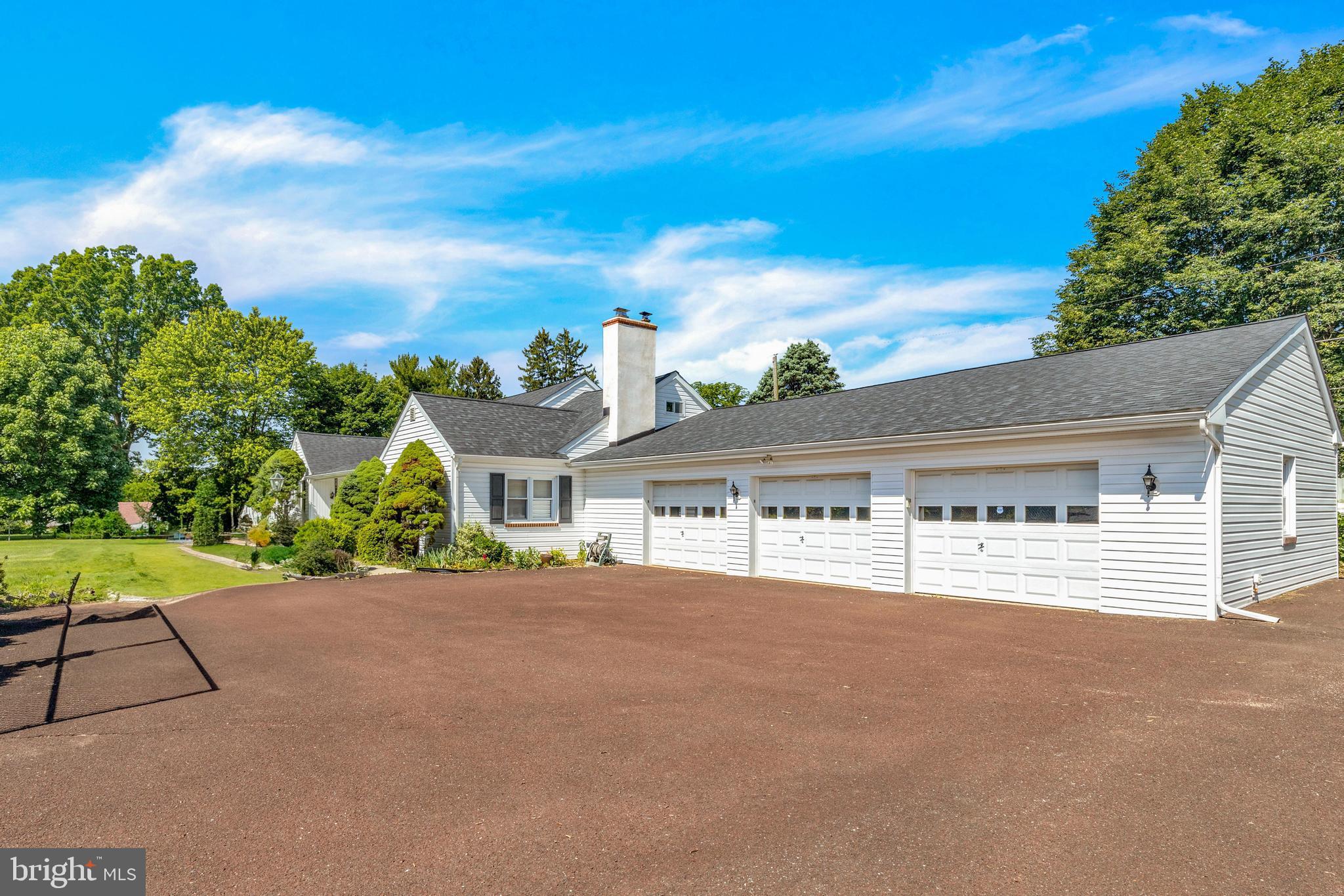215 YOCUM ROAD