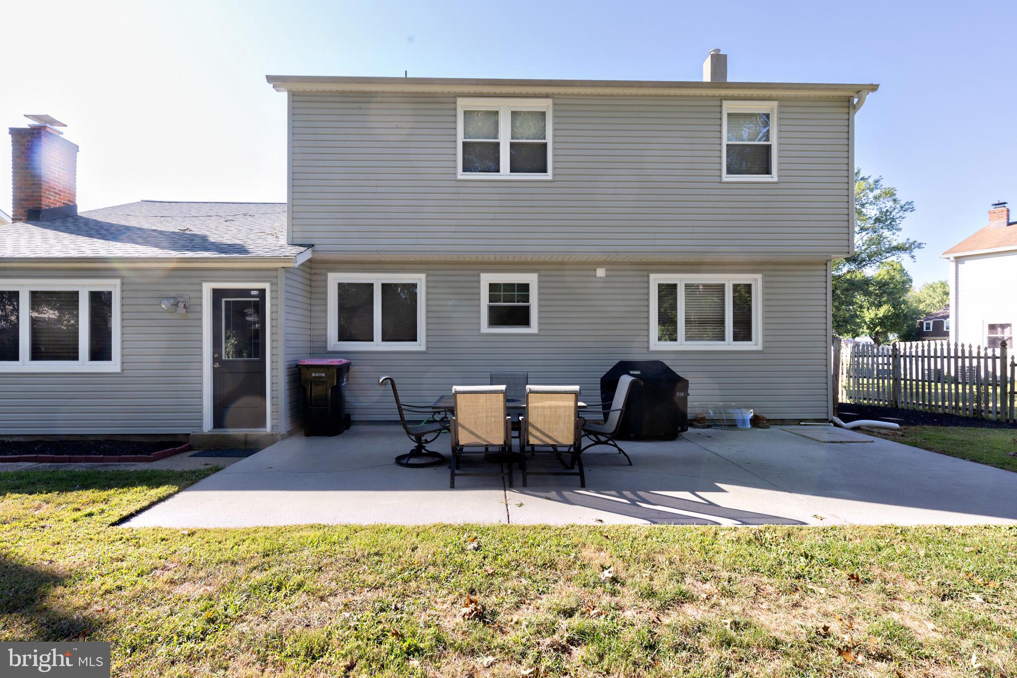 721 BENTLEY LANE