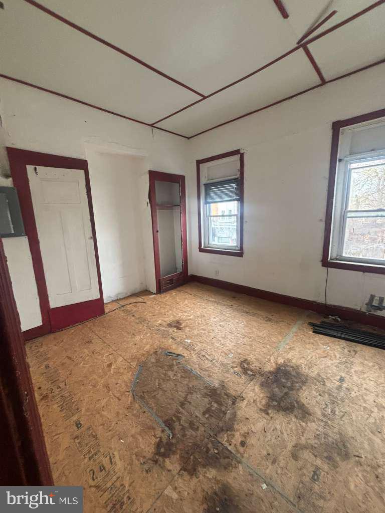 2714 W LEHIGH AVENUE