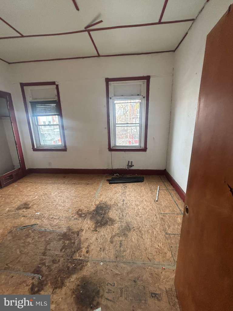 2714 W LEHIGH AVENUE