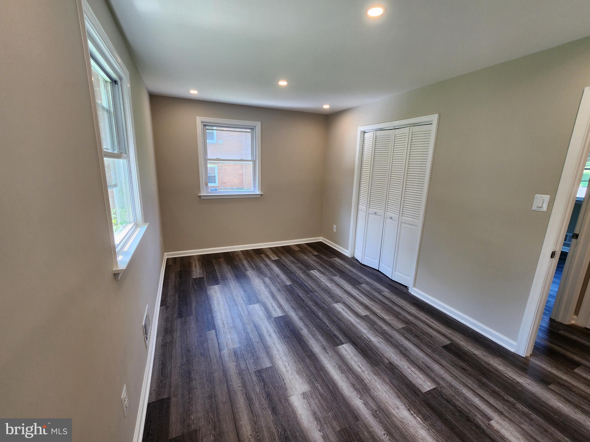 DAVIS - Residential Lease