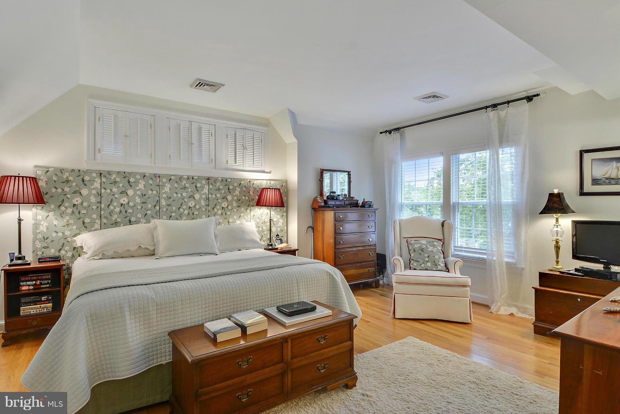 LEEWAY HEIGHTS - Residential