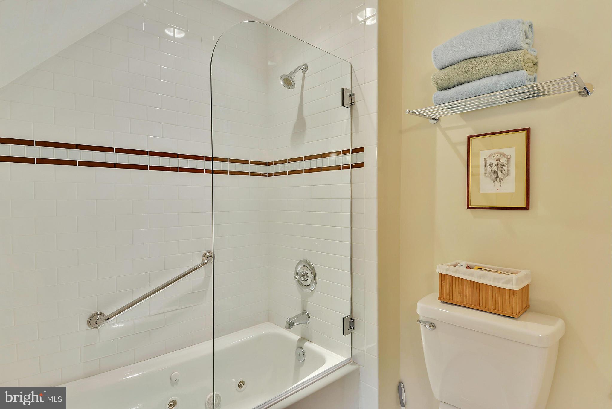 LEEWAY HEIGHTS - Residential