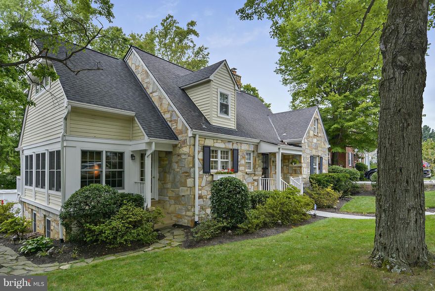 Expanded renovated Cape on level landscaped lot near Westover Village. Main level bedroom, bath, family room, screened porch off DR, LR fireplace,wood floors; new master BR, bath, walk-in closet up plus 2 large BRs & renovated bath; storage. Lower level rec room, den, updated bath,laundry/mudroom off garage. Many recent updates, move in condition.  McKinley Swanson Yorktown