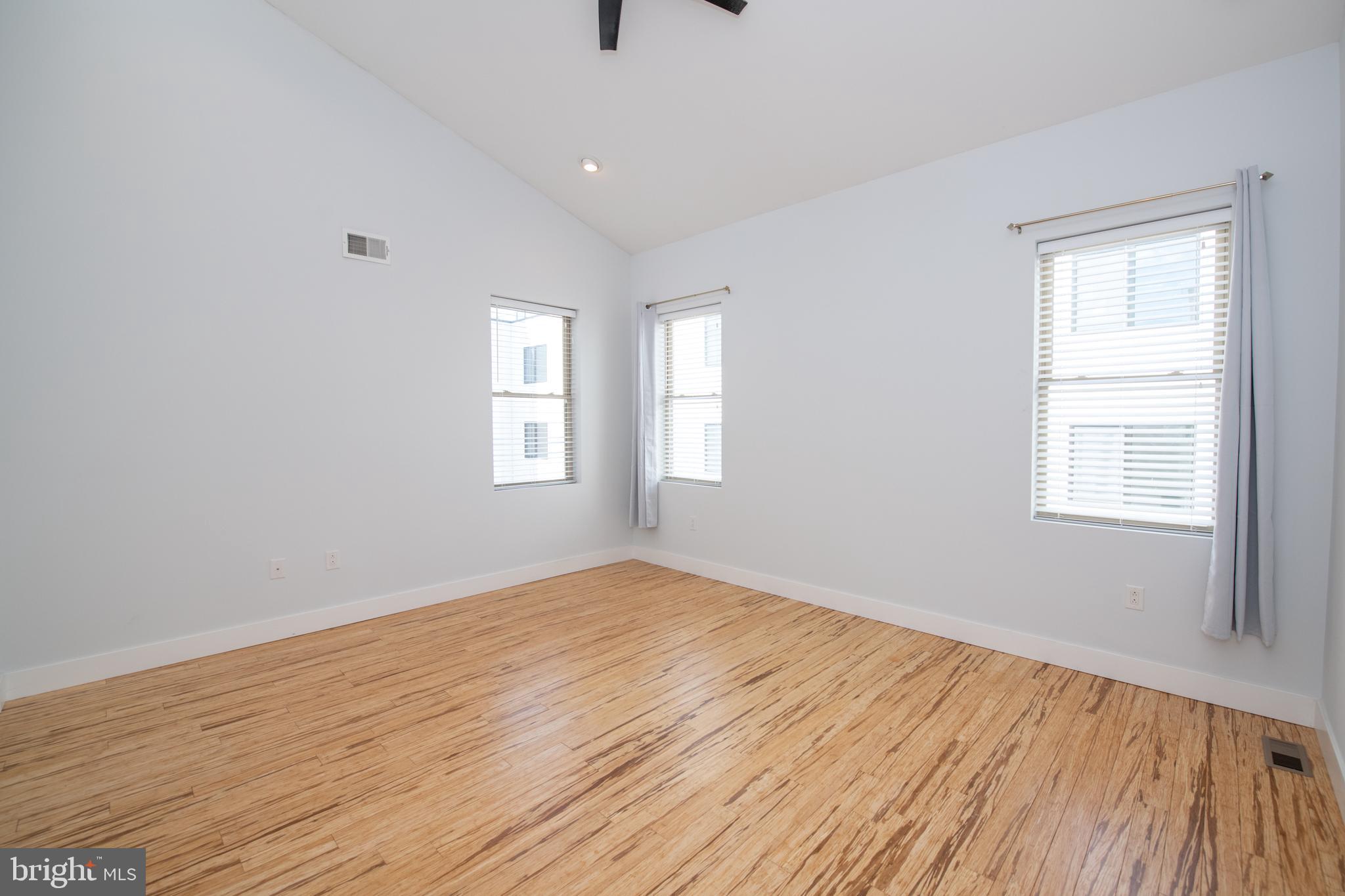 FAIRMOUNT - Residential