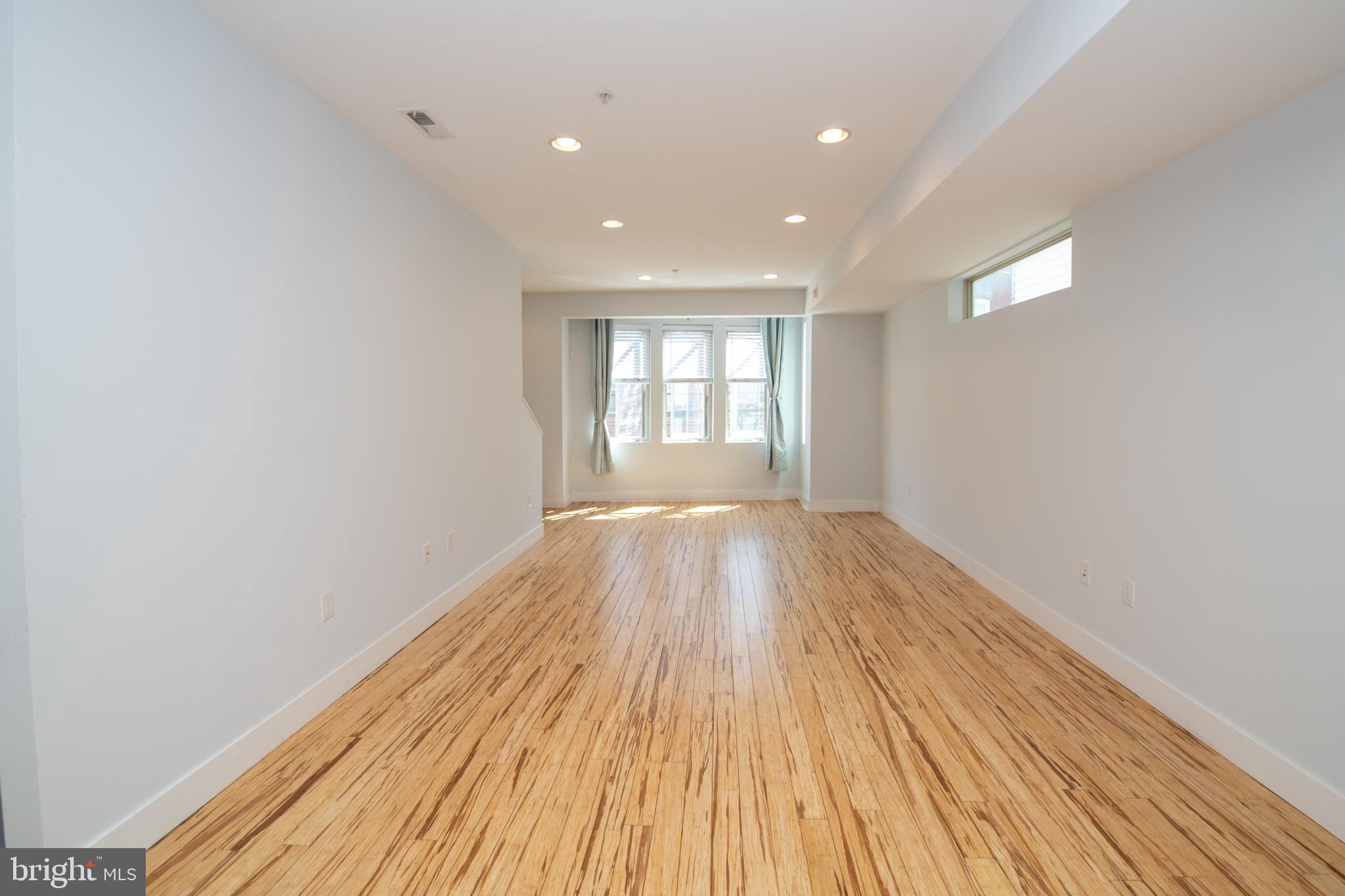 FAIRMOUNT - Residential