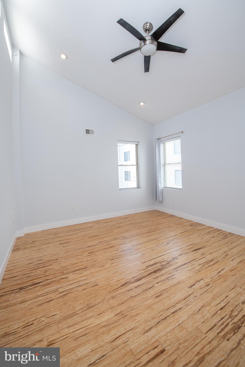 FAIRMOUNT - Residential