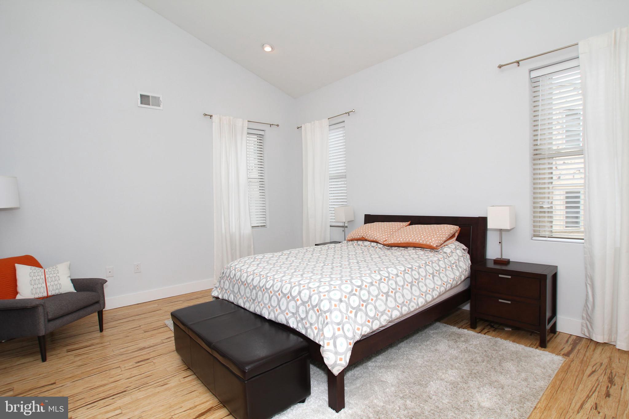 FAIRMOUNT - Residential