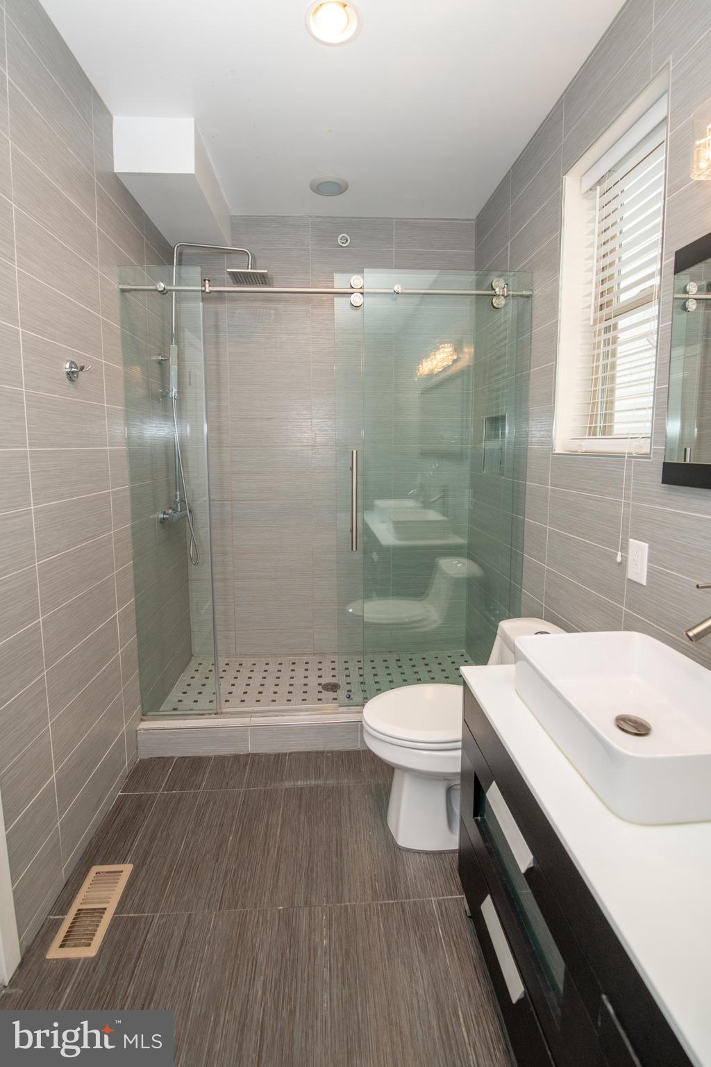 FAIRMOUNT - Residential