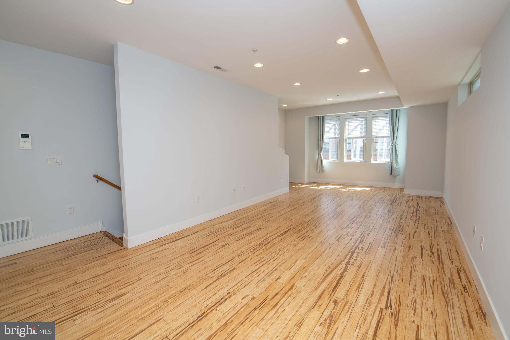 FAIRMOUNT - Residential