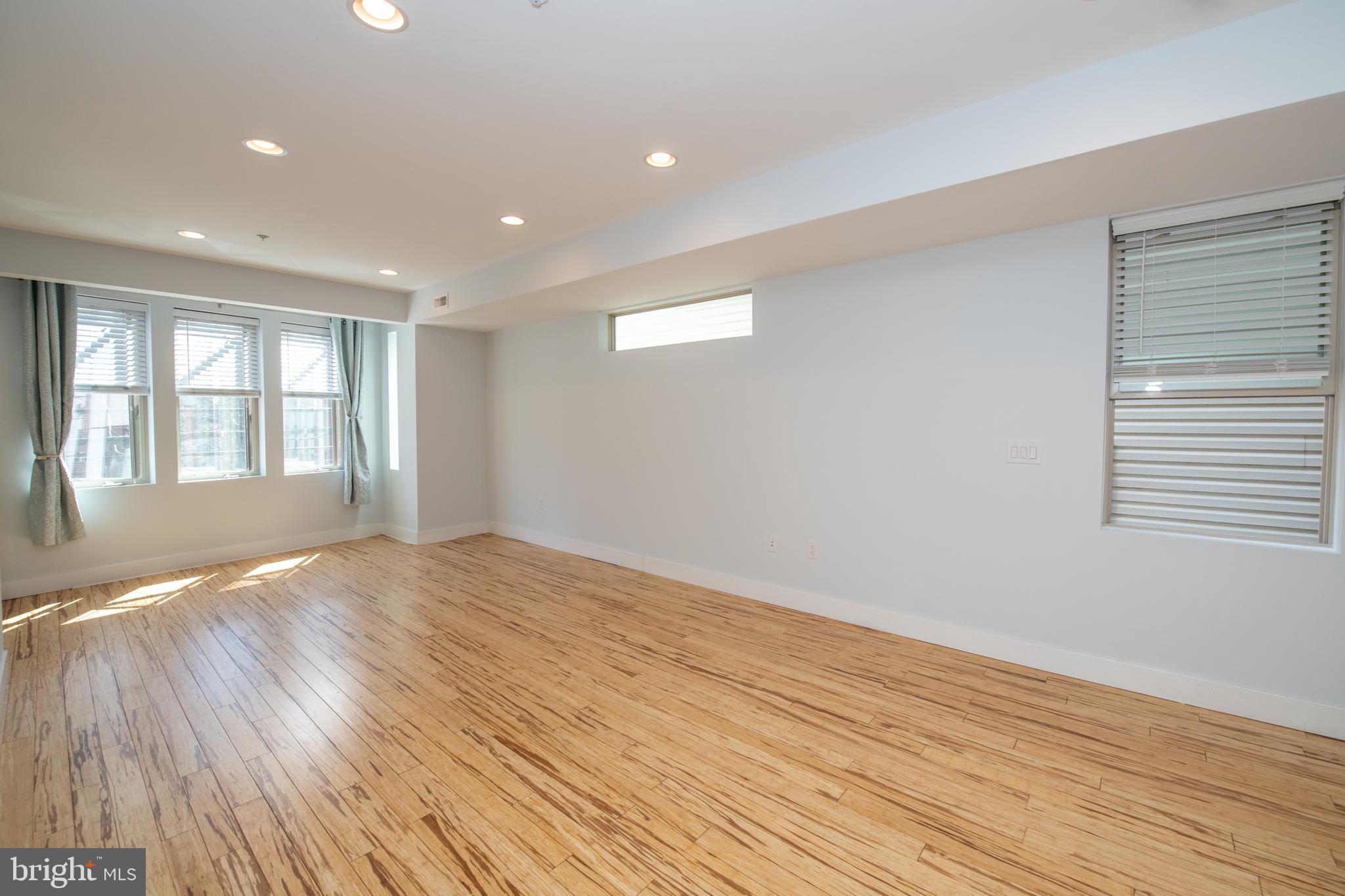 FAIRMOUNT - Residential