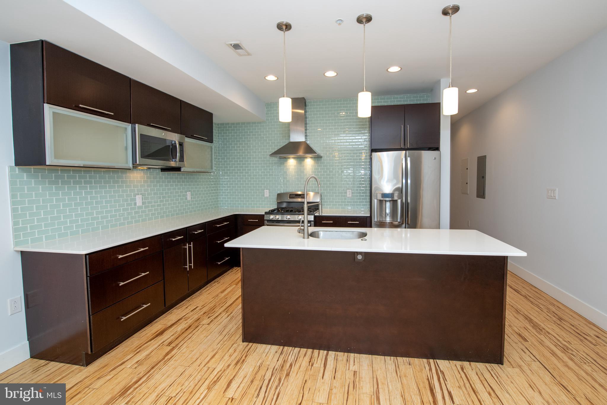 FAIRMOUNT - Residential