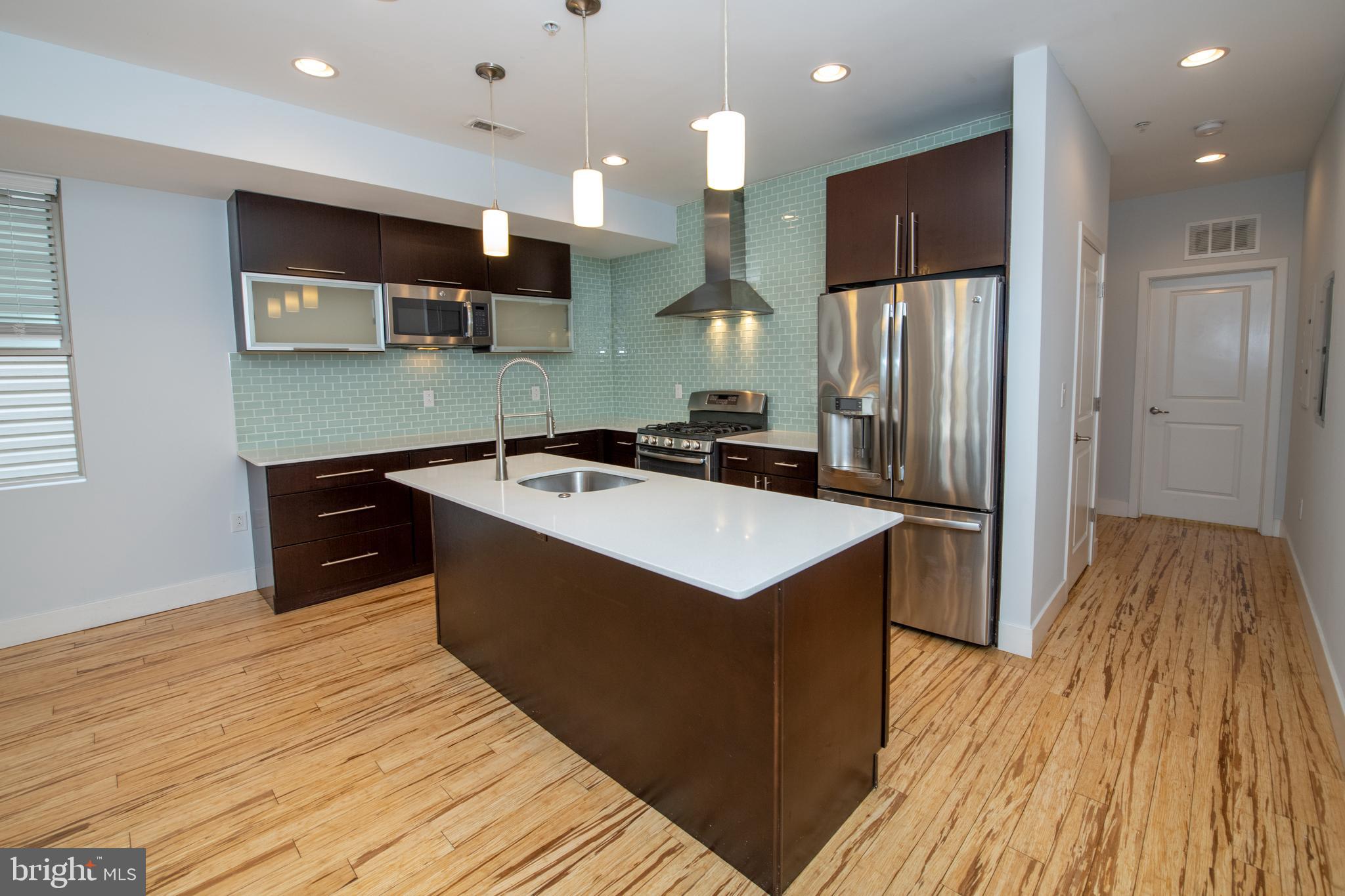 FAIRMOUNT - Residential