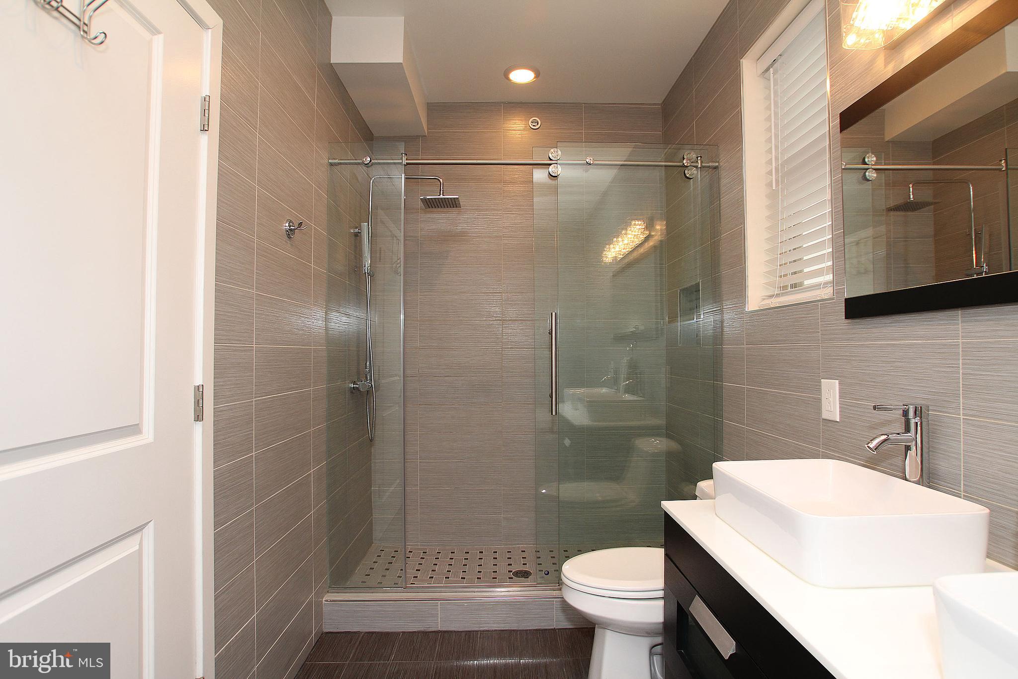 FAIRMOUNT - Residential