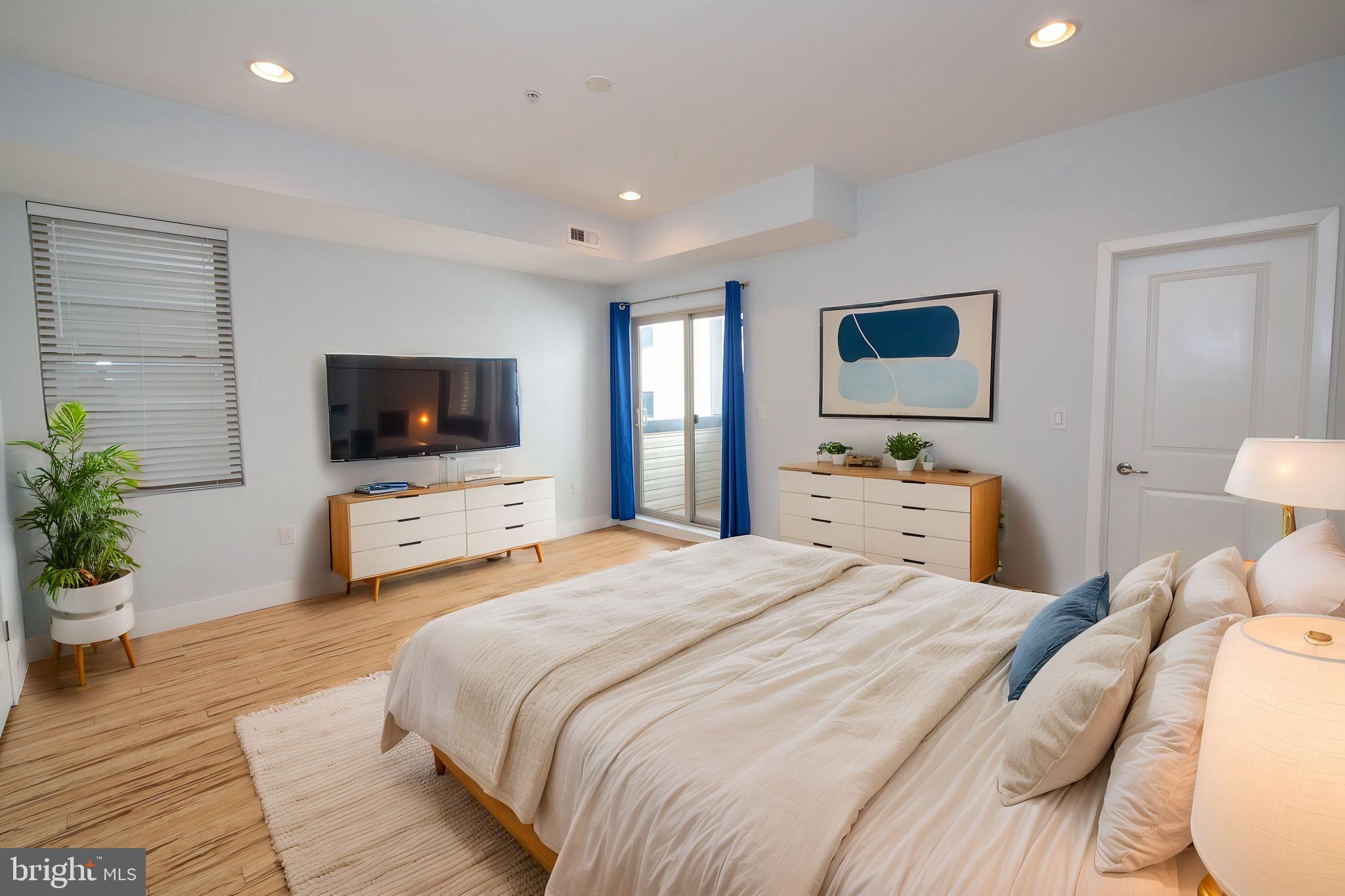 FAIRMOUNT - Residential