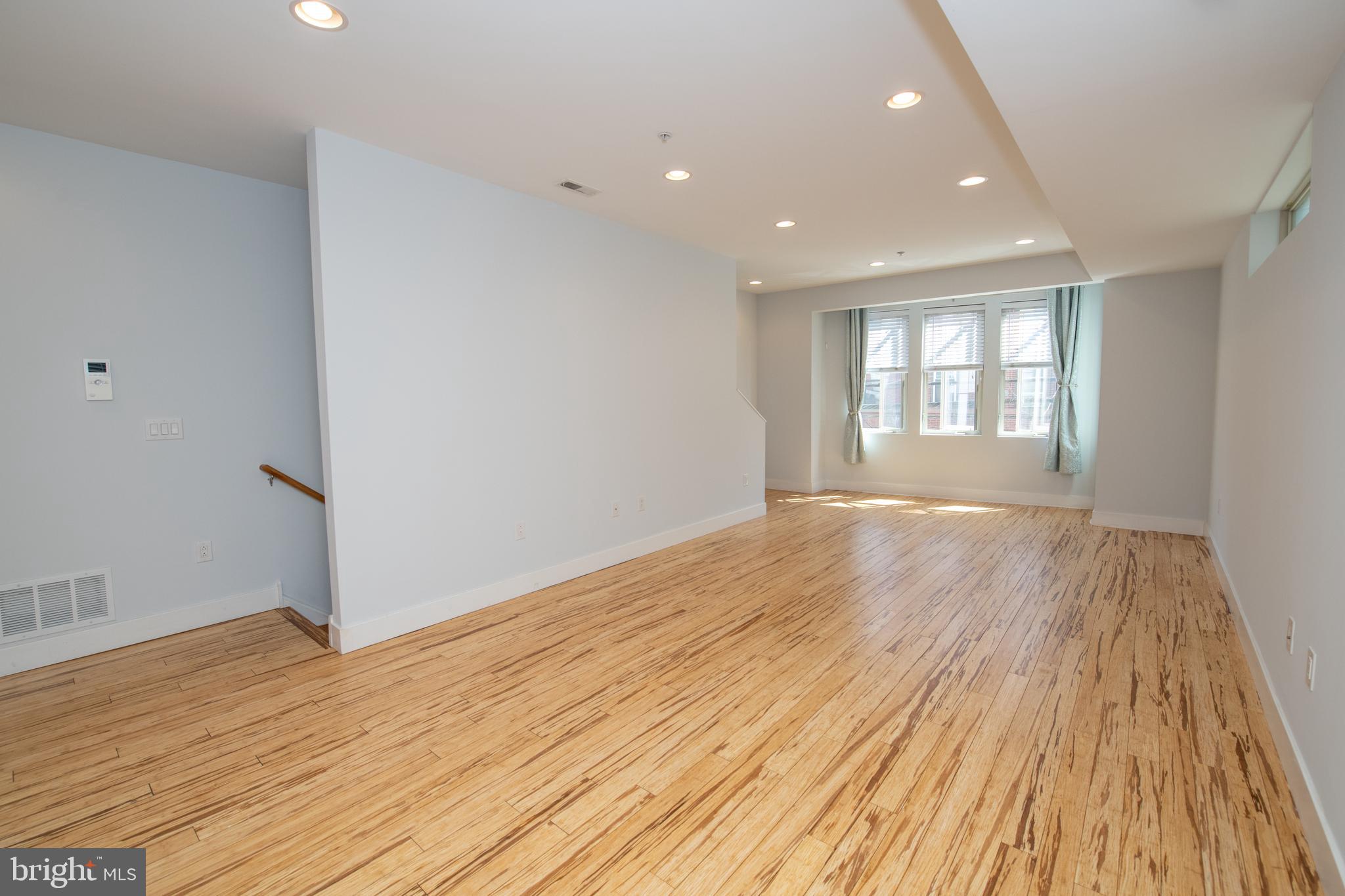 FAIRMOUNT - Residential