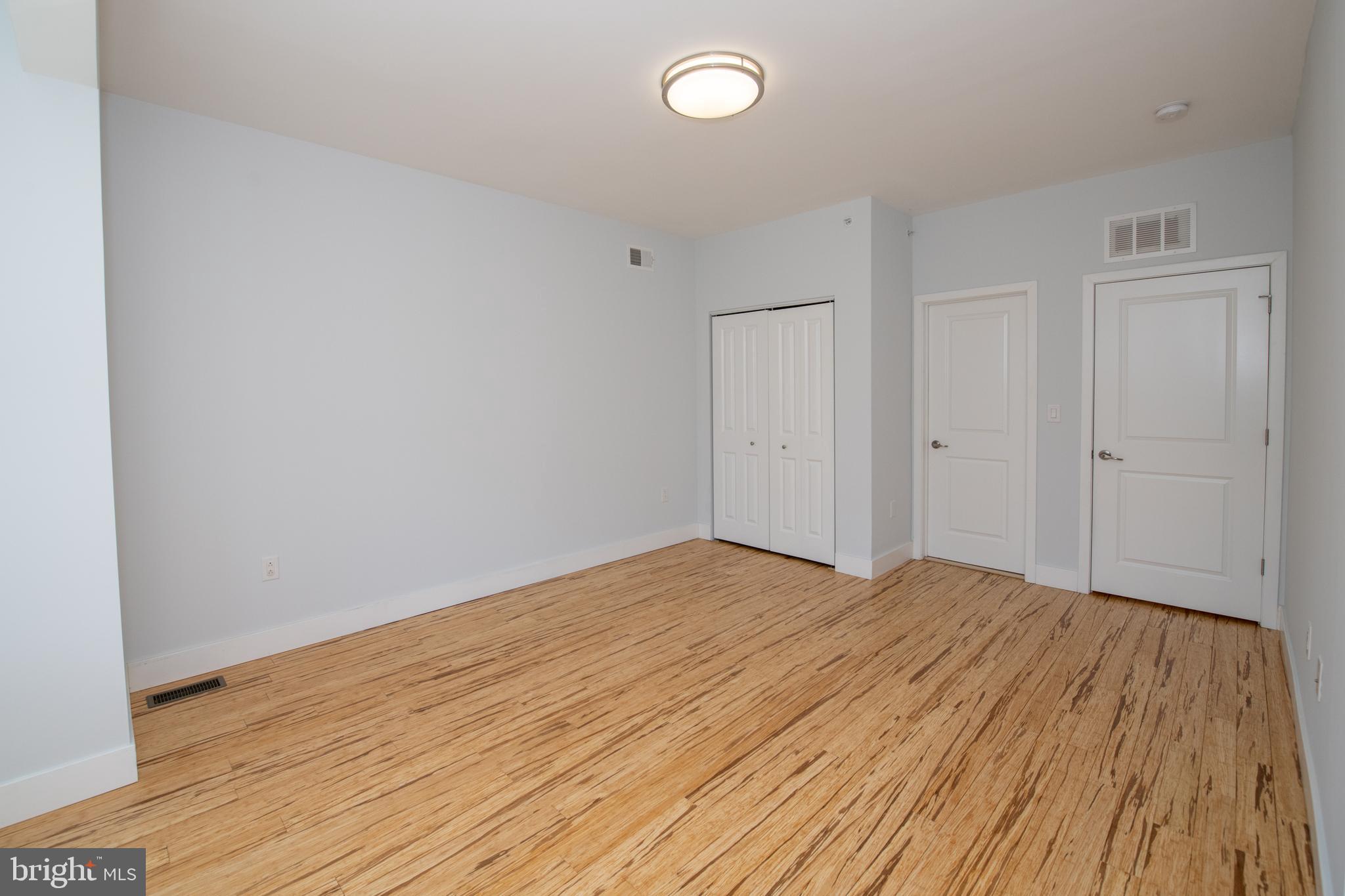 FAIRMOUNT - Residential